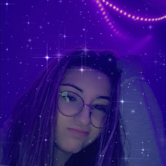 Meet your Posher, Kaija - Picture 1 of 1